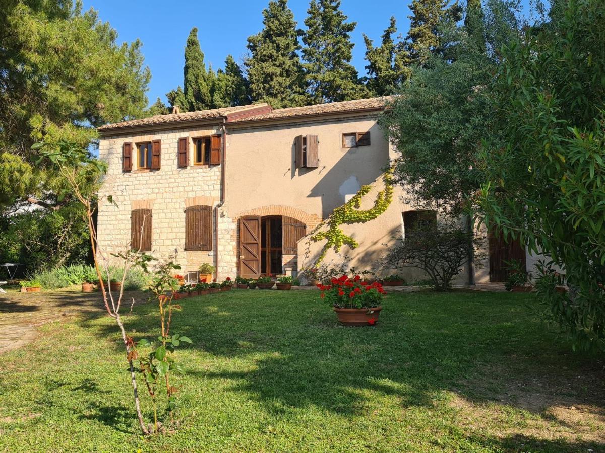 Il Casale Delle Farfalle Sirolo Exterior foto